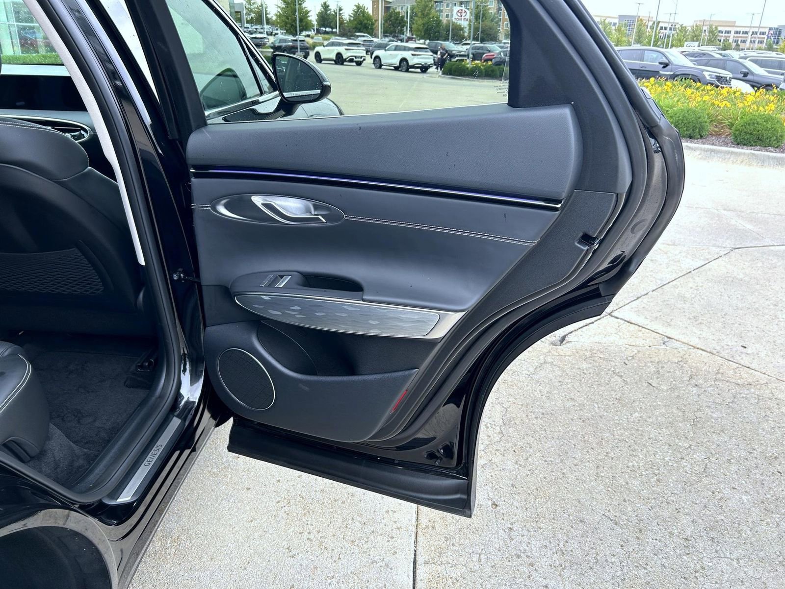 Used 2026 Genesis Electrified GV70 AWD/4WD image 17