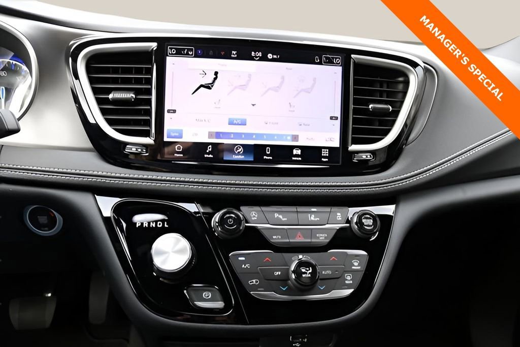 New 2026 Chrysler Pacifica Select image 20