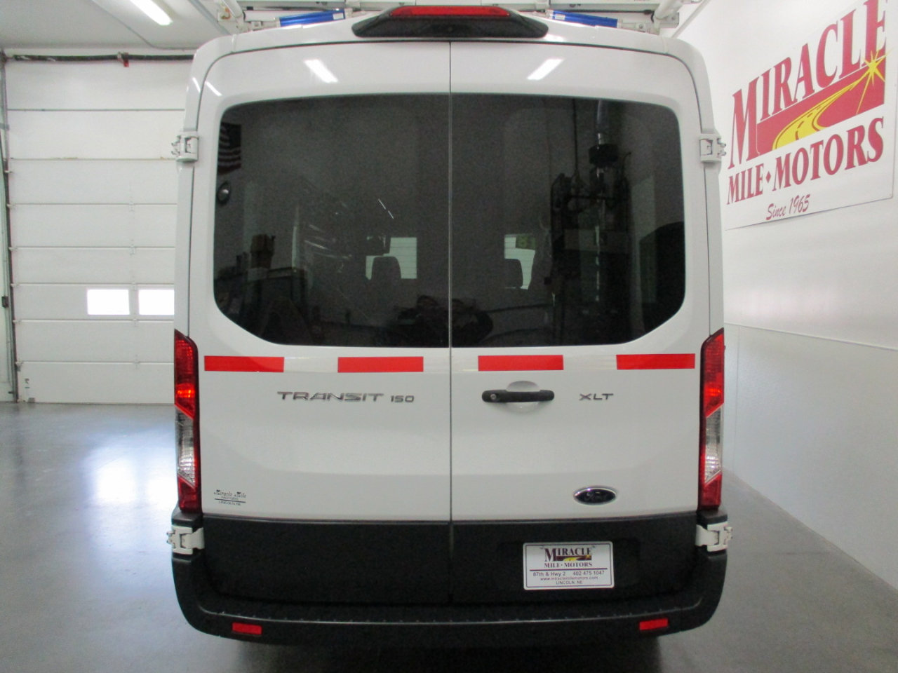 Used 2018 Ford Transit 150 XLT image 5