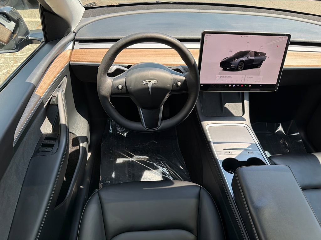 Used 2024 Tesla Model Y Long Range RWD image 20