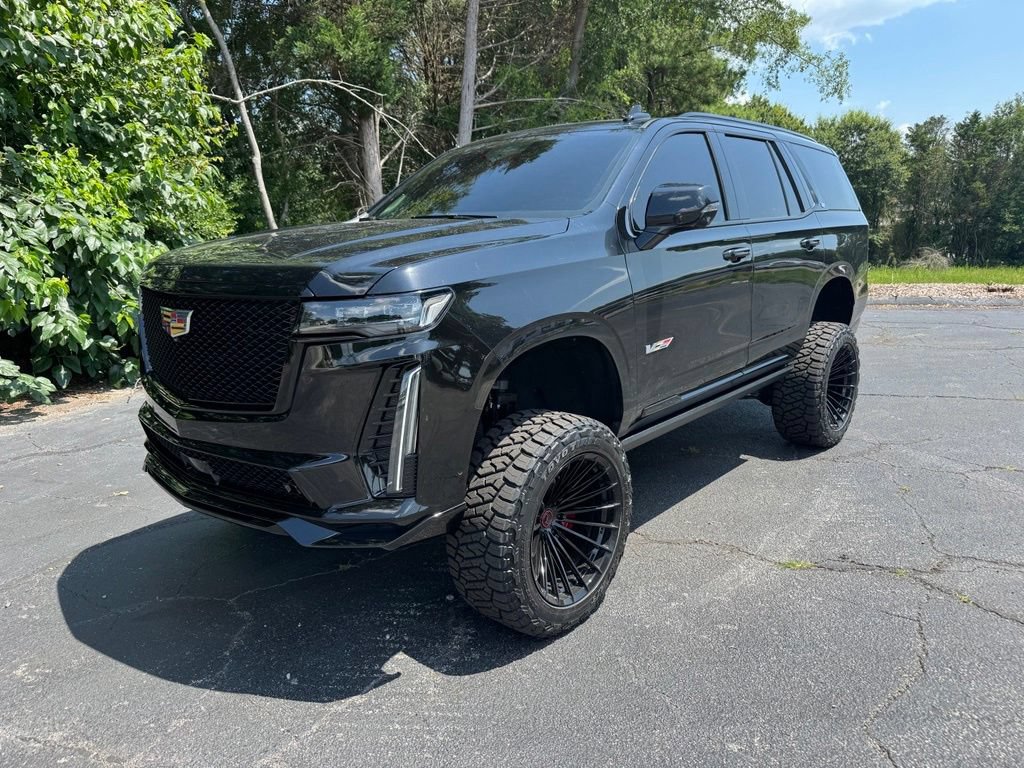 Used 2024 Cadillac Escalade V w/ Heavy-Duty Trailer Package AWD/4WD image 3