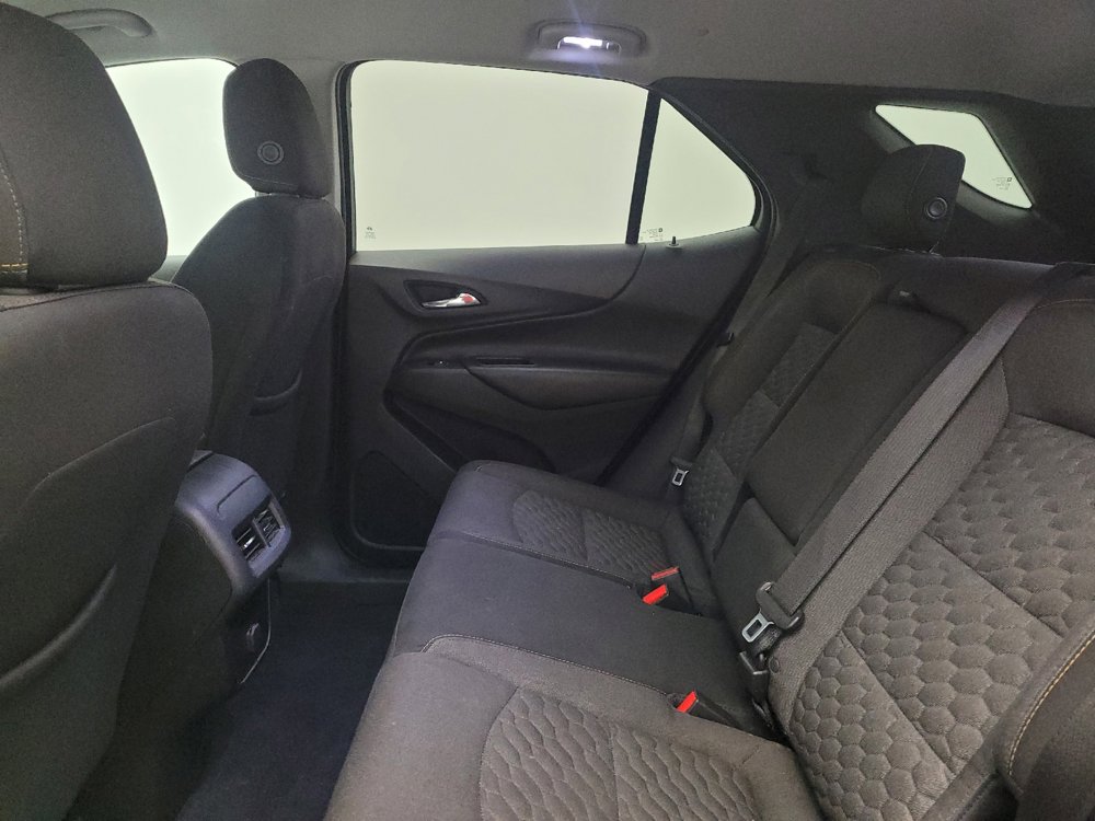Used 2018 Chevrolet Equinox LT image 18