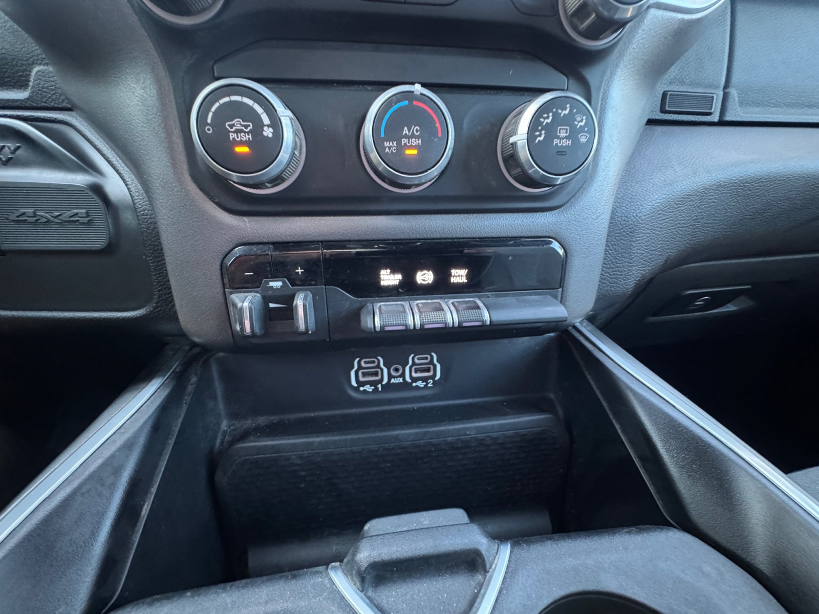 Used 2023 RAM 3500 Big Horn w/ Level 1 Equipment Group AWD/4WD image 26
