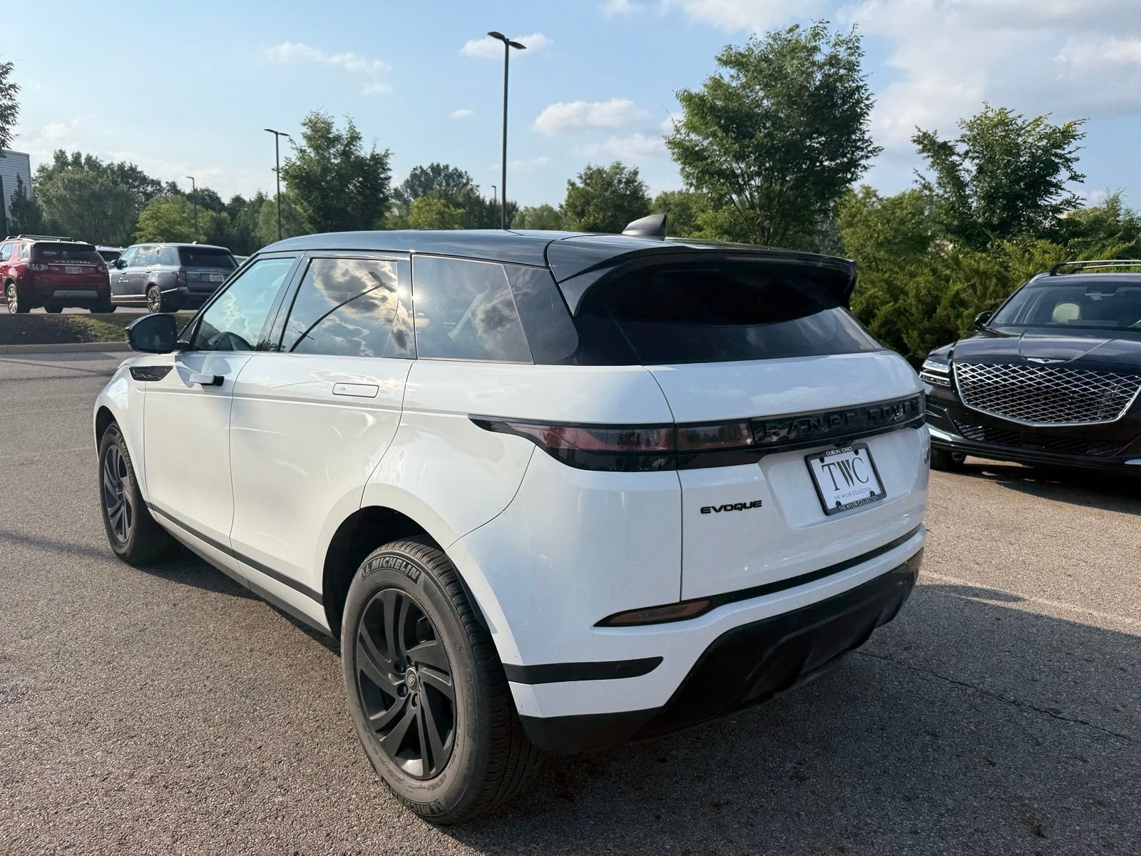 Used 2022 Land Rover Range Rover Evoque S AWD/4WD image 7
