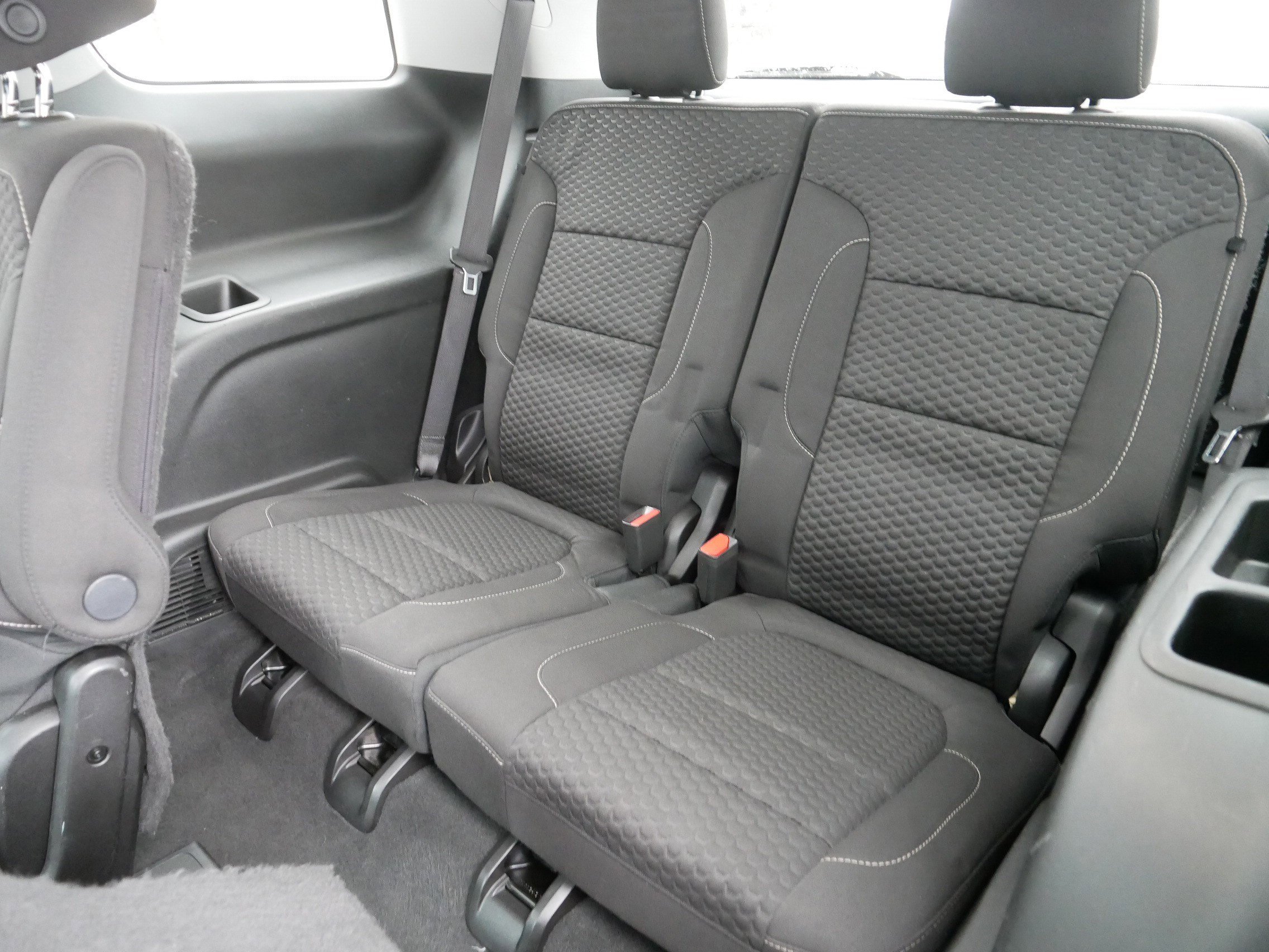 Used 2017 GMC Acadia SLE image 36