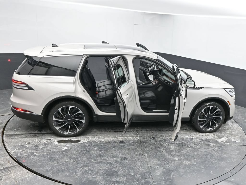 Used 2024 Lincoln Aviator Reserve w/ Equipment Group 201A AWD/4WD image 68