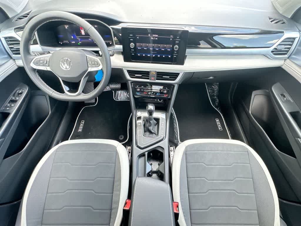 New 2026 Volkswagen Taos SE FWD image 24