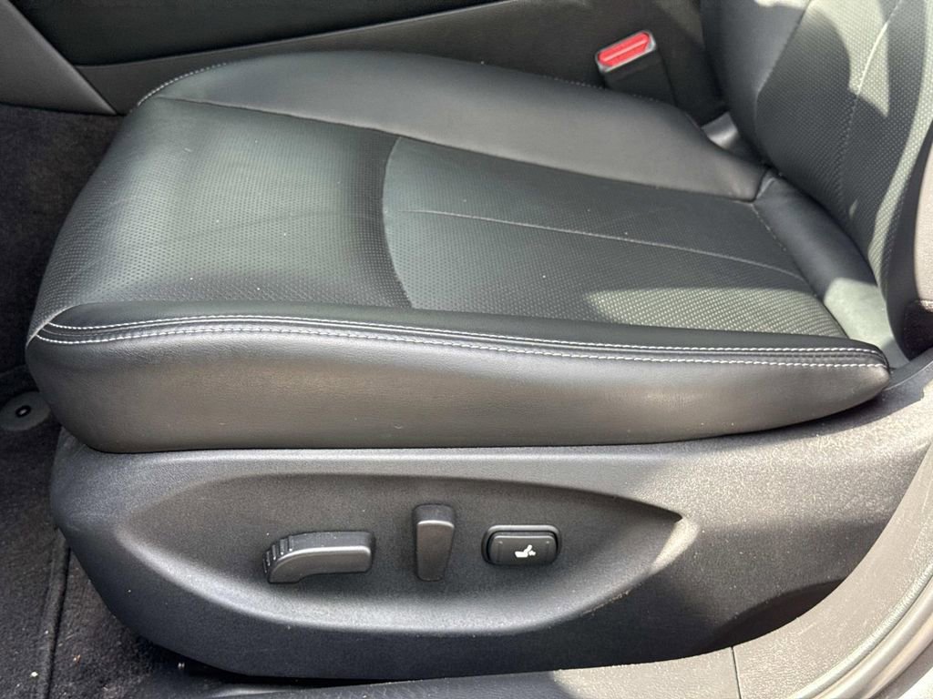Used 2023 INFINITI Q50 Luxe AWD/4WD image 28