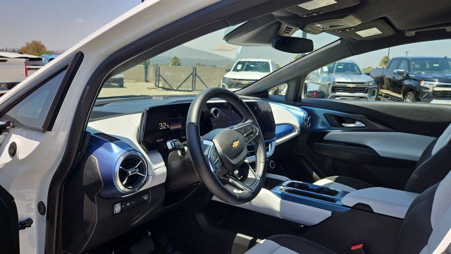 Used 2024 Chevrolet Equinox EV LT FWD image 10