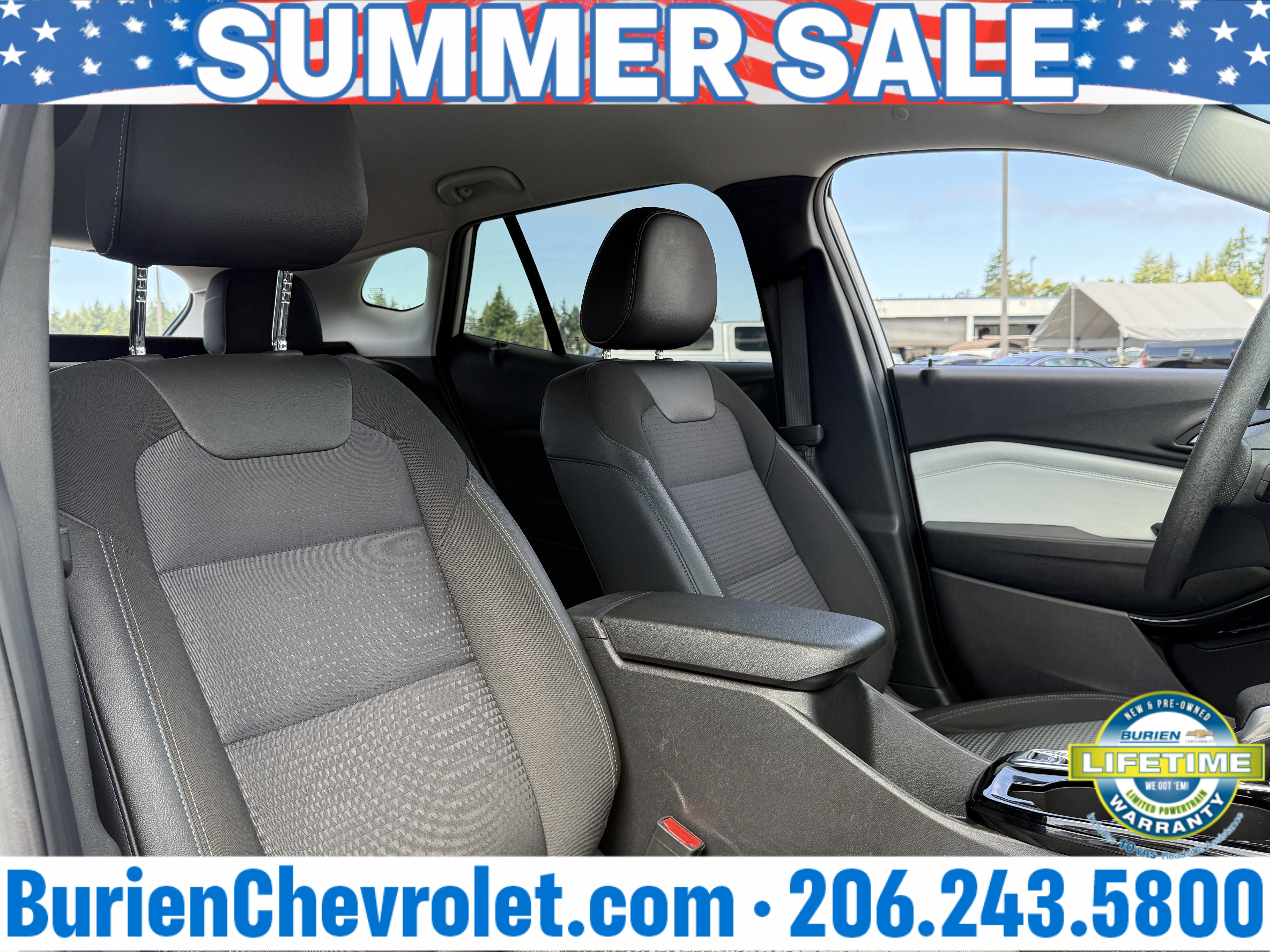 Used 2025 Chevrolet Trax LT FWD image 21