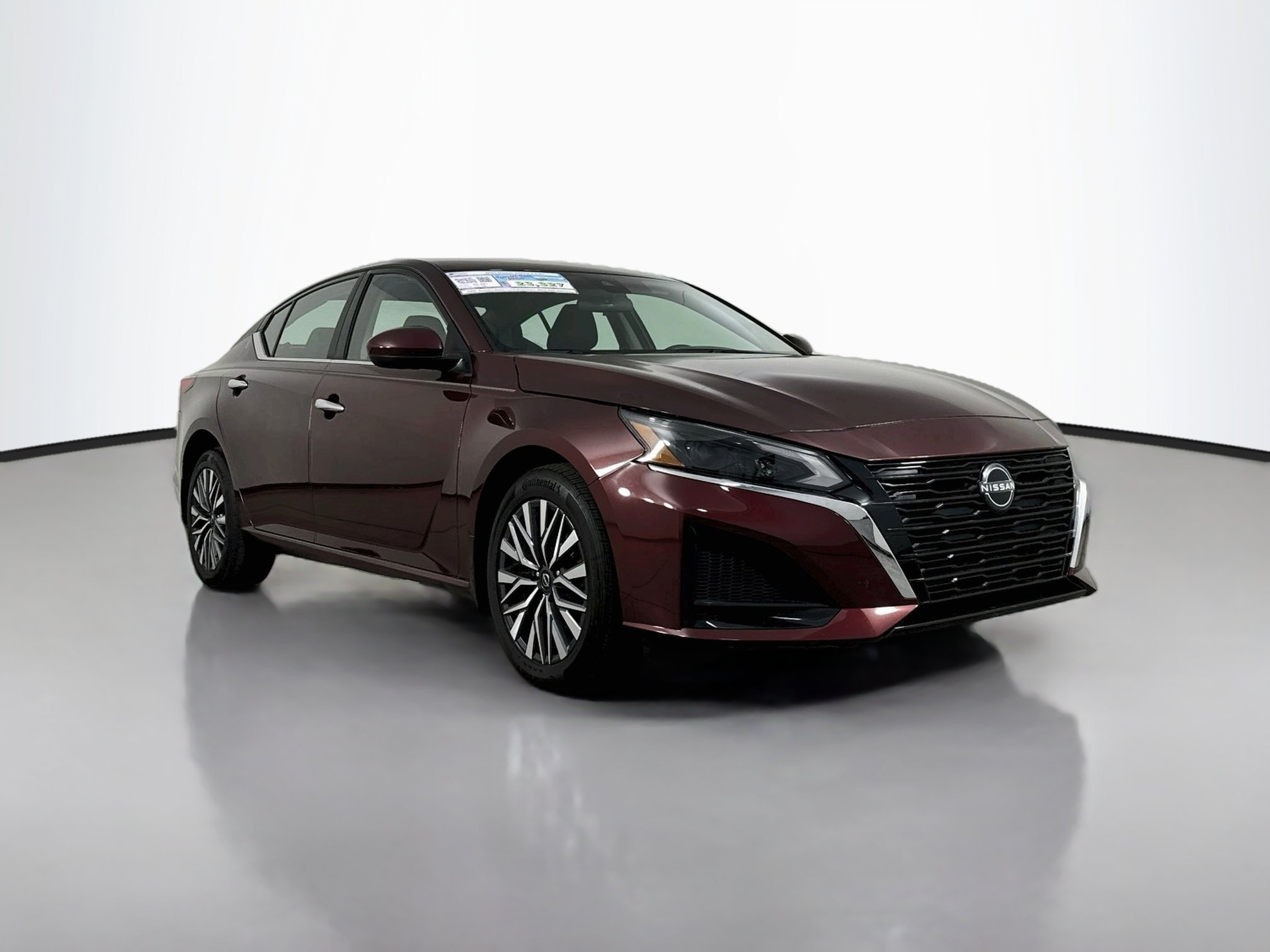 Used 2023 Nissan Altima 2.5 SV AWD/4WD image 1