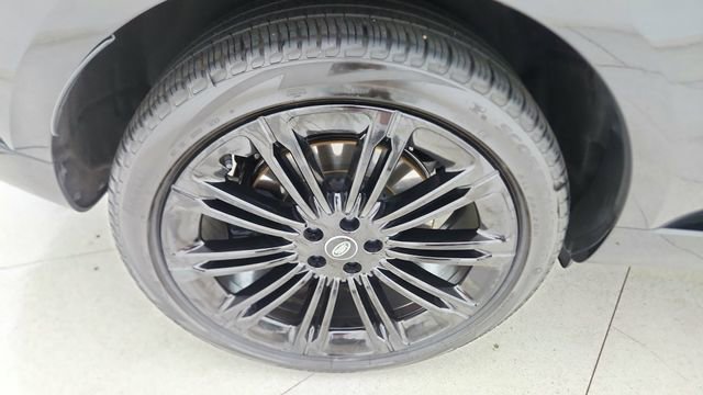 Used 2025 Land Rover Range Rover SE AWD/4WD image 58