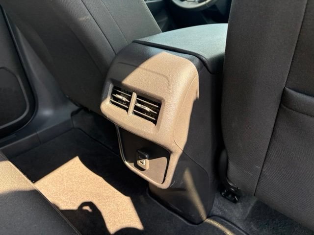 Used 2024 Chevrolet Equinox LT w/ Driver Convenience Package AWD/4WD image 26