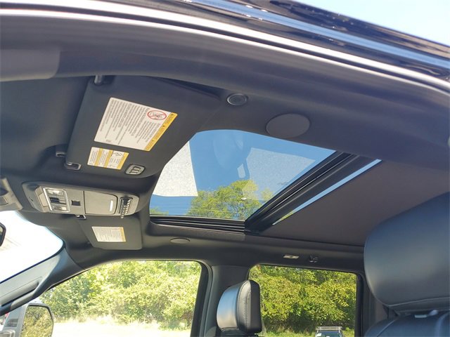 Used 2025 Ford F250 Platinum image 25