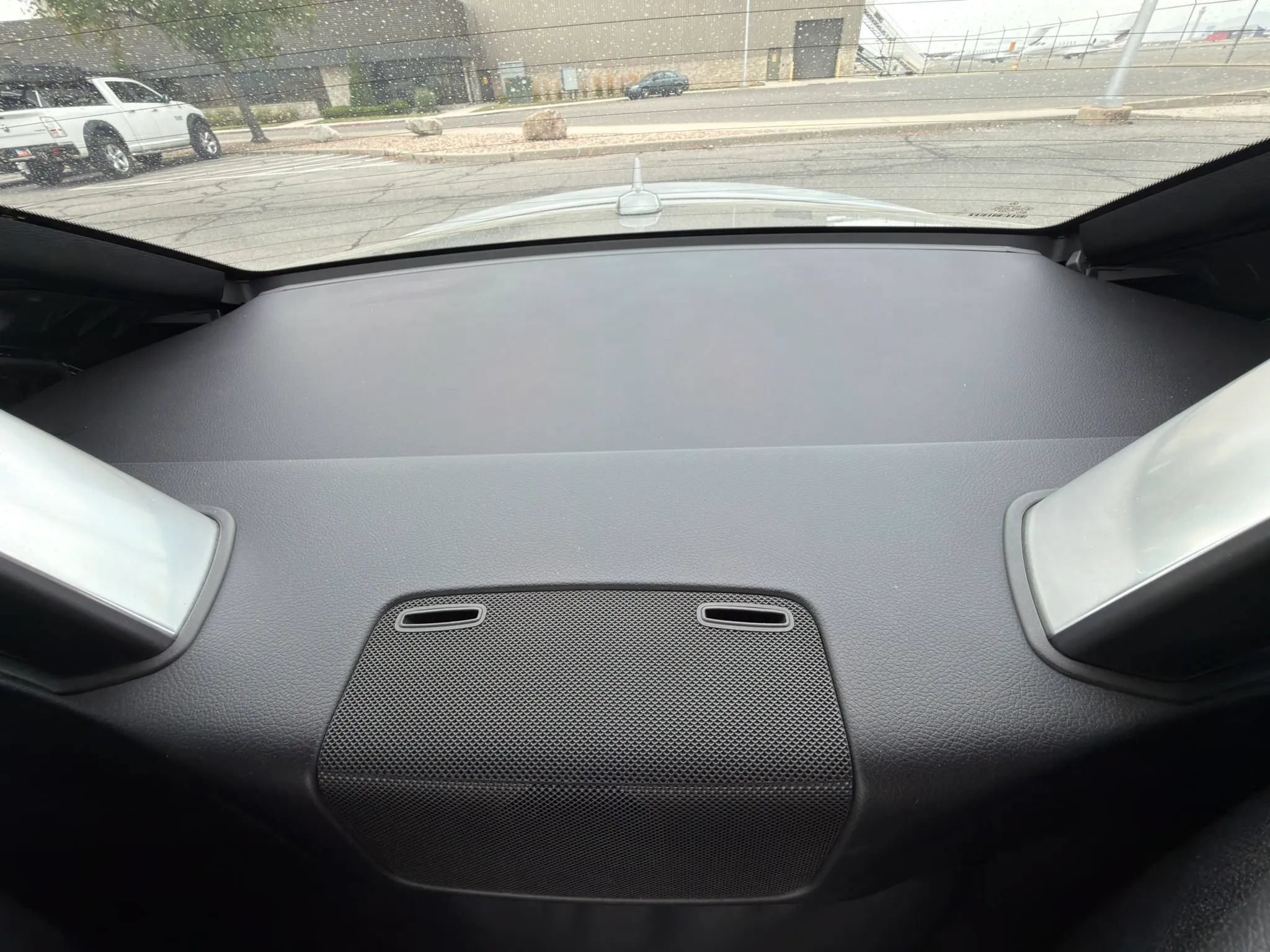 Used 2013 Mercedes-Benz SLK 250 image 2