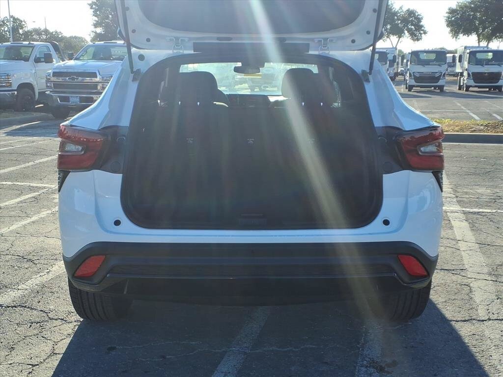 New 2026 Chevrolet Trax RS w/ Driver Confidence Package FWD image 12