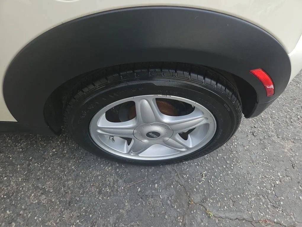 Used 2010 MINI Cooper Convertible image 42