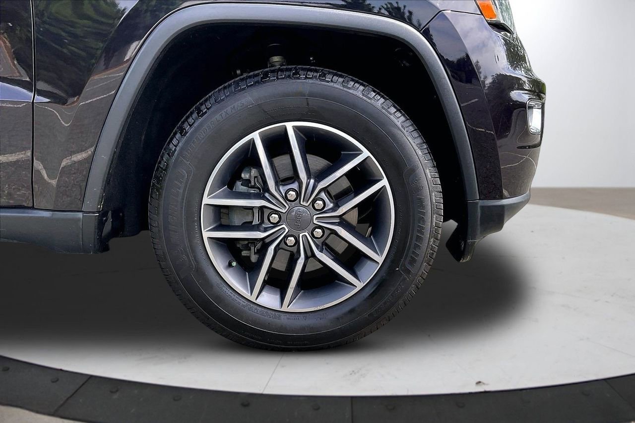 Certified 2020 Jeep Grand Cherokee Limited RWD image 36