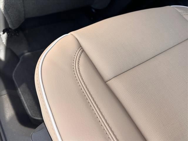 New 2026 Buick Enclave Preferred w/ Power Package image 21