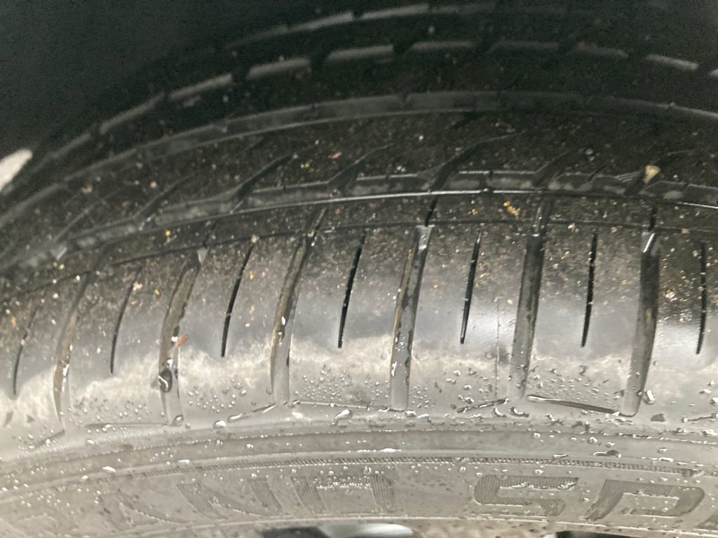 Used 2019 Jeep Grand Cherokee Altitude image 32