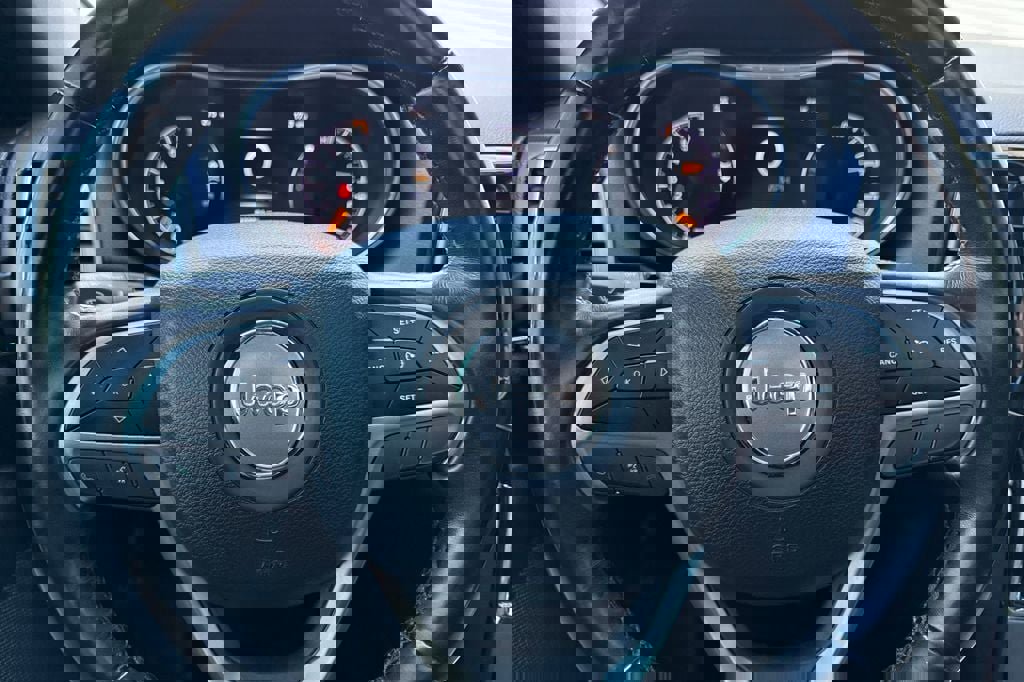 Used 2021 Jeep Grand Cherokee Limited w/ Luxury Group II image 20