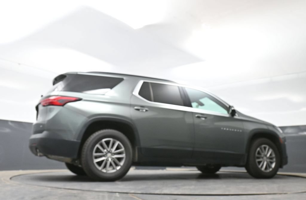 Used 2023 Chevrolet Traverse LT AWD/4WD image 17