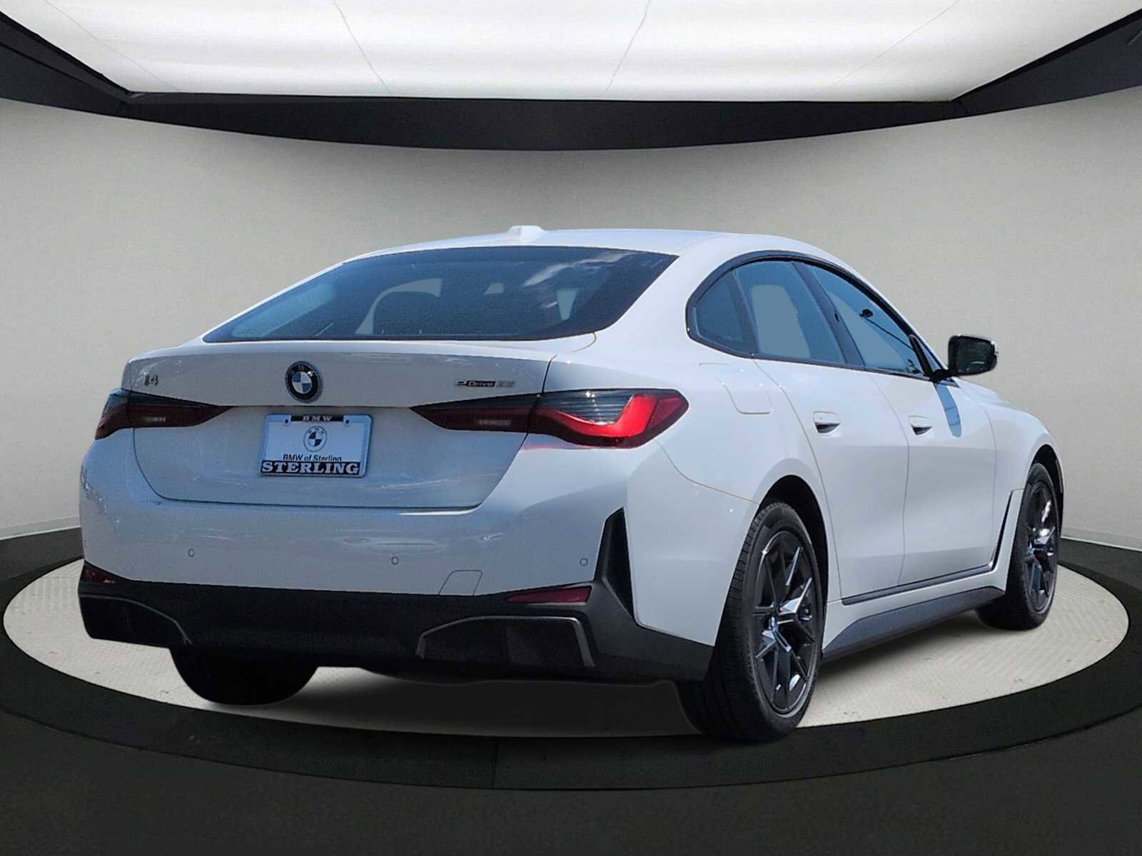 Certified 2023 BMW i4 eDrive35 RWD image 8