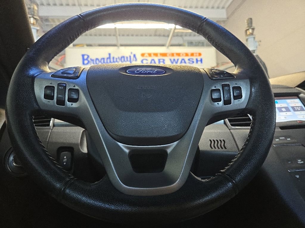 Used 2016 Ford Taurus SEL w/ Equipment Group 201A AWD/4WD image 16