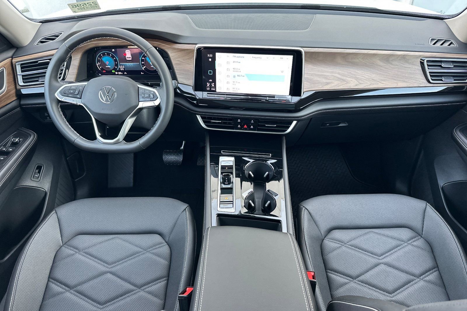 New 2026 Volkswagen Atlas SE image 11