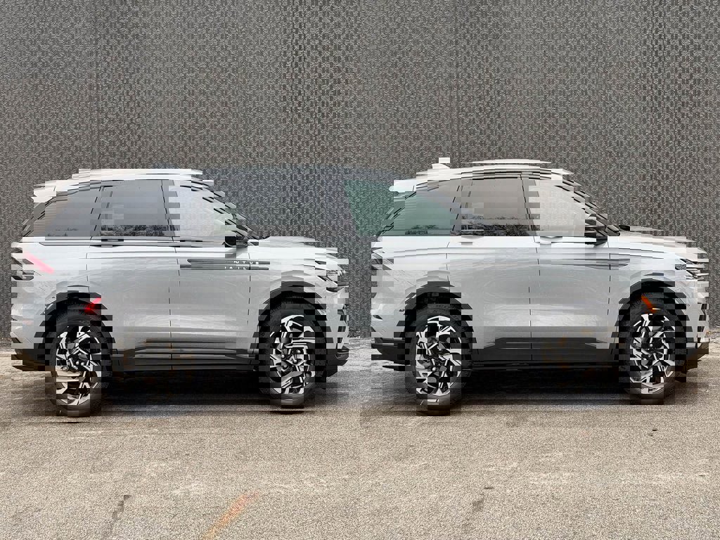 New 2026 Lincoln Nautilus Premier w/ Equipment Group 102A image 7