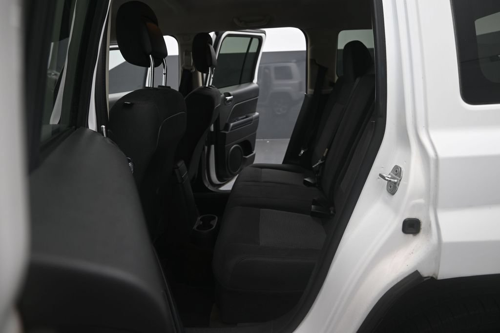 Used 2014 Jeep Patriot Sport w/ Power Value Group AWD/4WD image 15