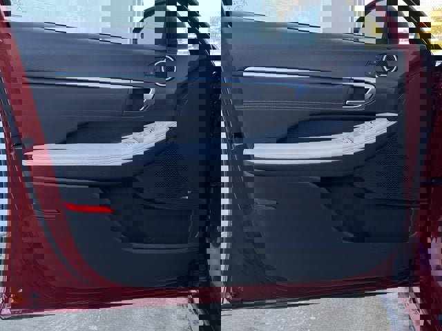 Used 2023 Hyundai Sonata Limited image 9