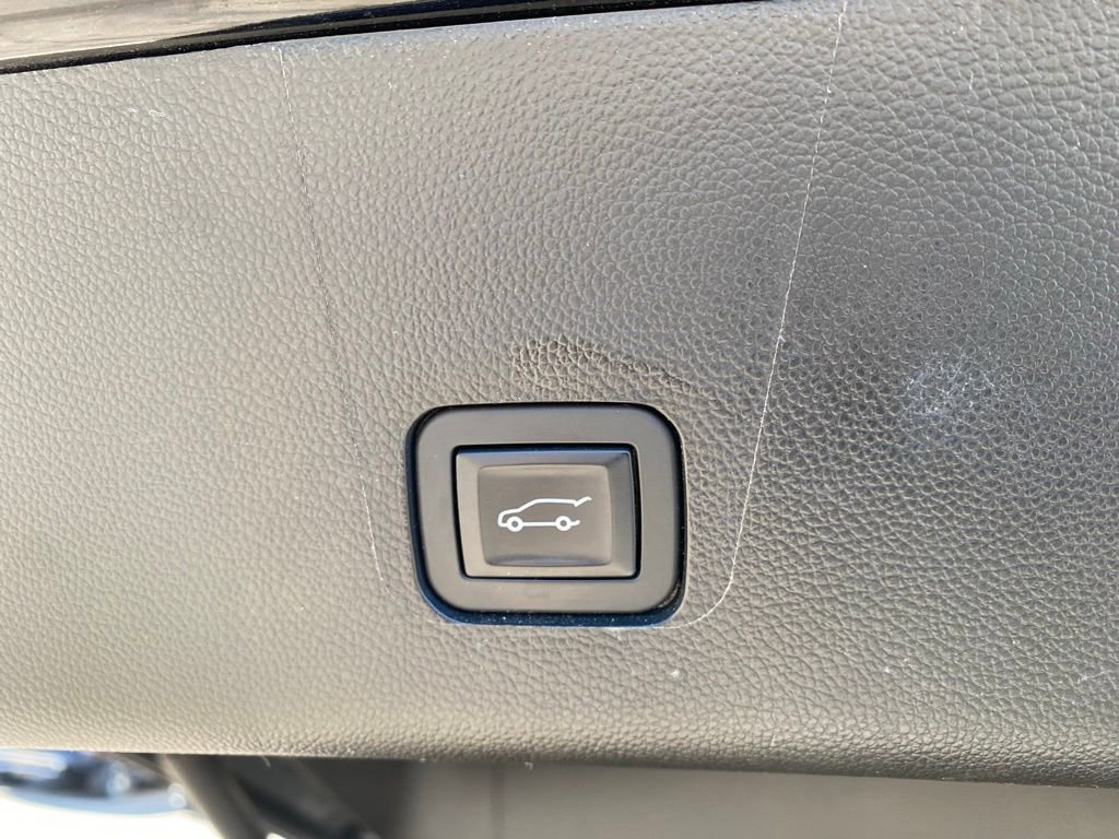 Used 2019 Chevrolet Traverse High Country w/ LPO, Floor Liner Package image 32