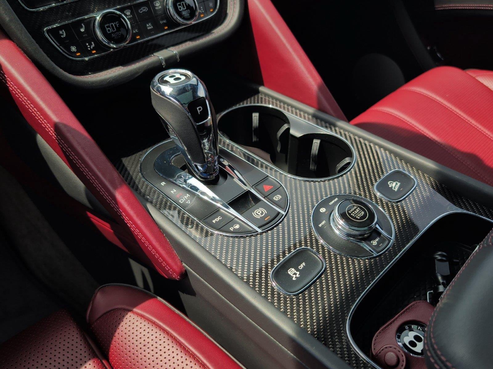 Used 2022 Bentley Bentayga AWD/4WD image 33
