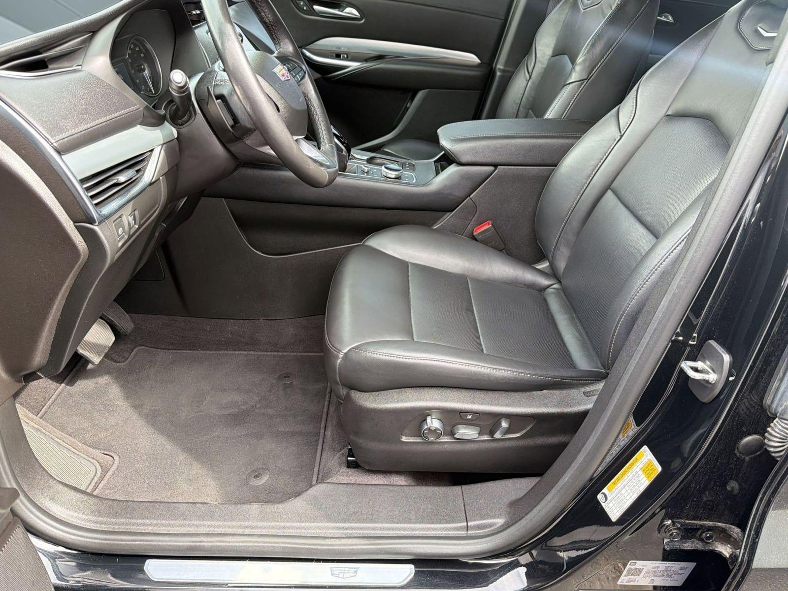 Used 2023 Cadillac XT4 Premium Luxury w/ Driver Assist Package image 4