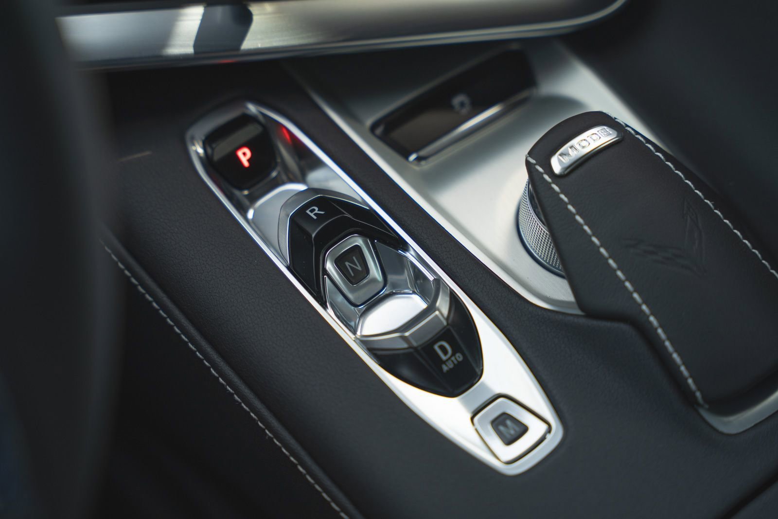 Used 2025 Chevrolet Corvette Stingray Coupe w/ 1LT image 36