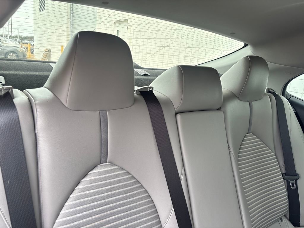 Used 2018 Toyota Camry SE image 26