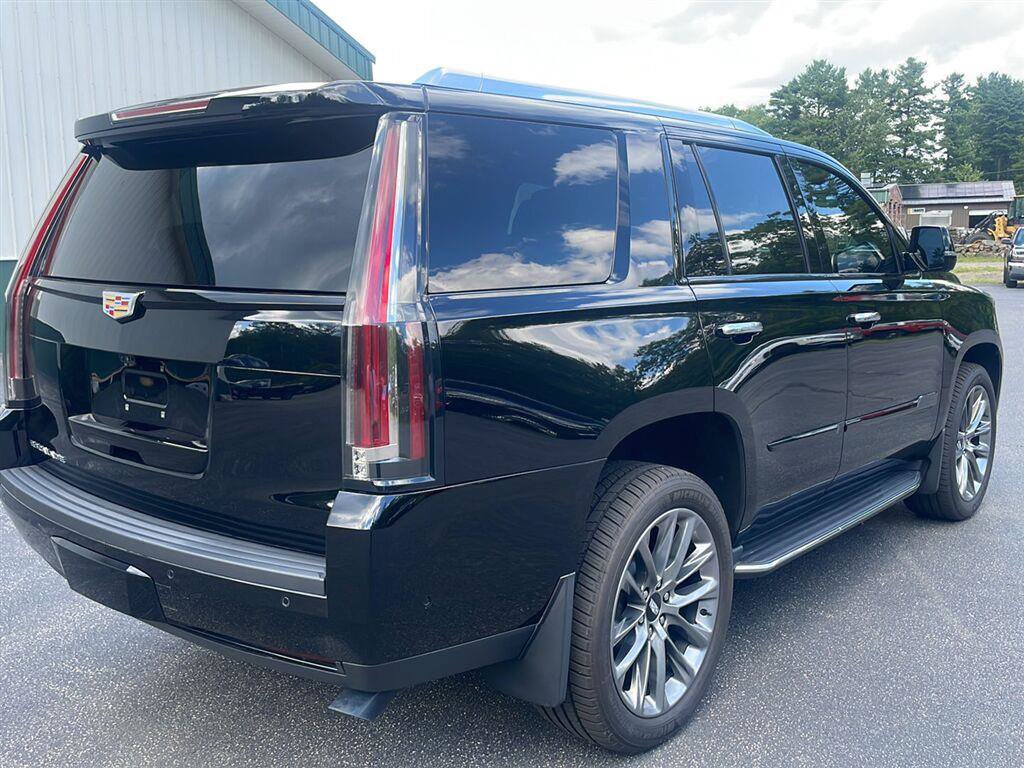 Certified 2020 Cadillac Escalade Premium Luxury w/ Escalade Sport Edition AWD/4WD image 6