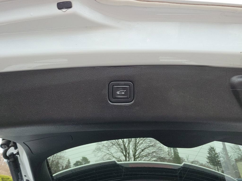Certified 2023 Chevrolet Blazer LT w/ Convenience Package image 32
