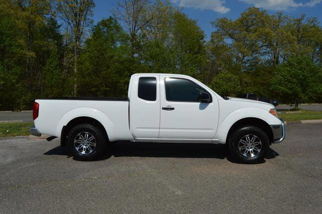 Used 2010 Nissan Frontier SE AWD/4WD image 5
