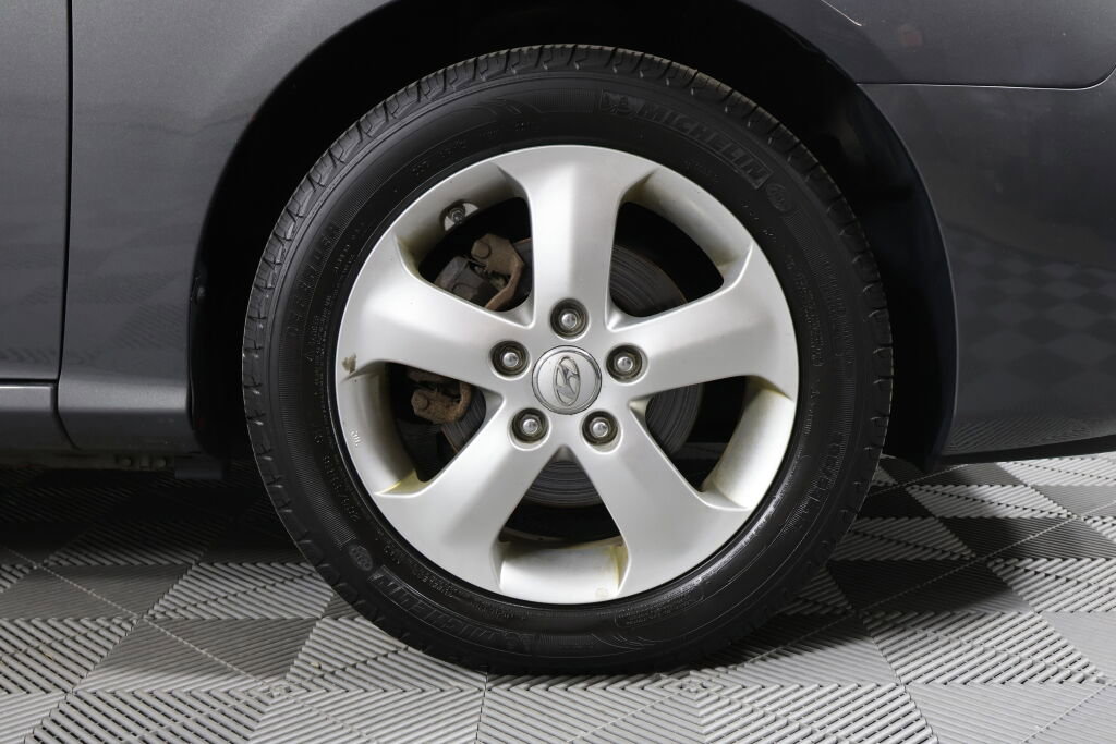 Used 2009 Hyundai Elantra SE FWD image 6