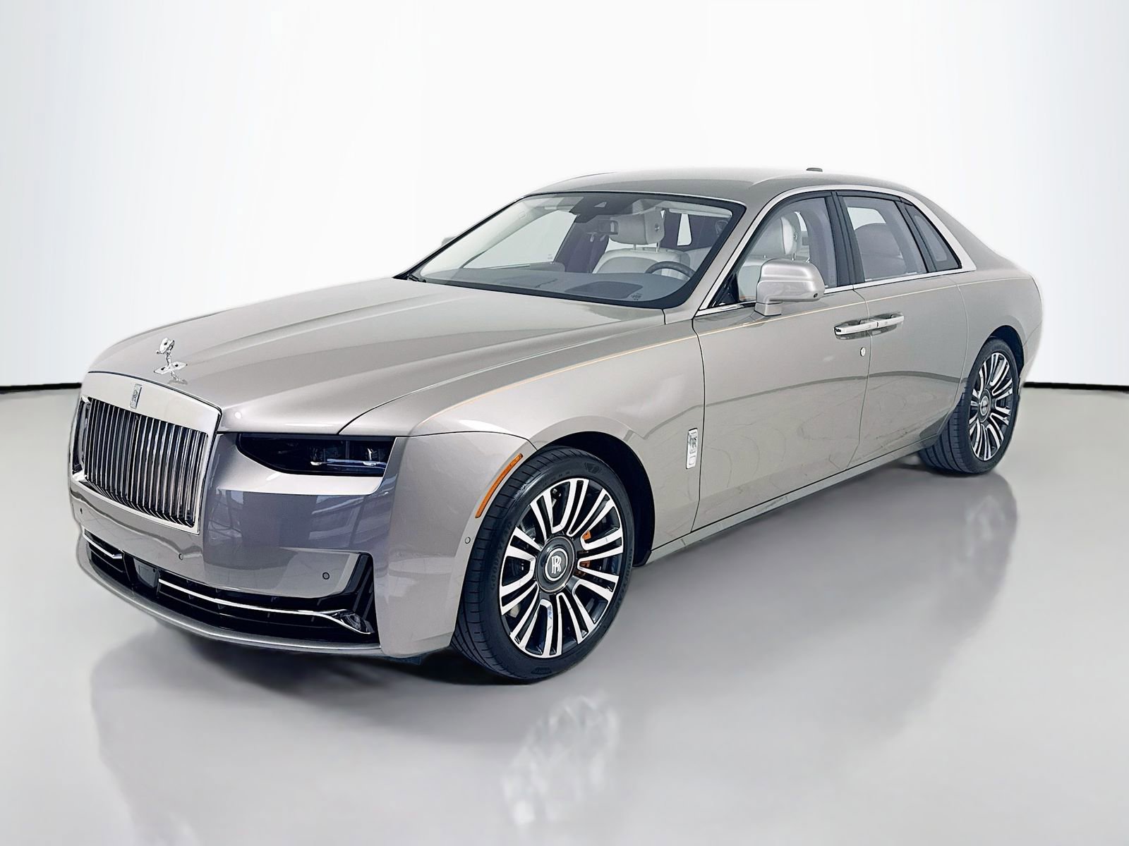 Certified 2025 Rolls-Royce Ghost image 3