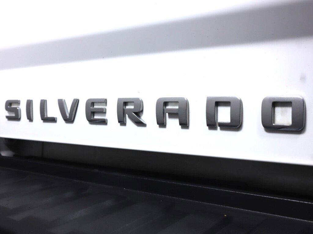 Used 2018 Chevrolet Silverado 1500 LT w/ Trailering Package AWD/4WD image 34