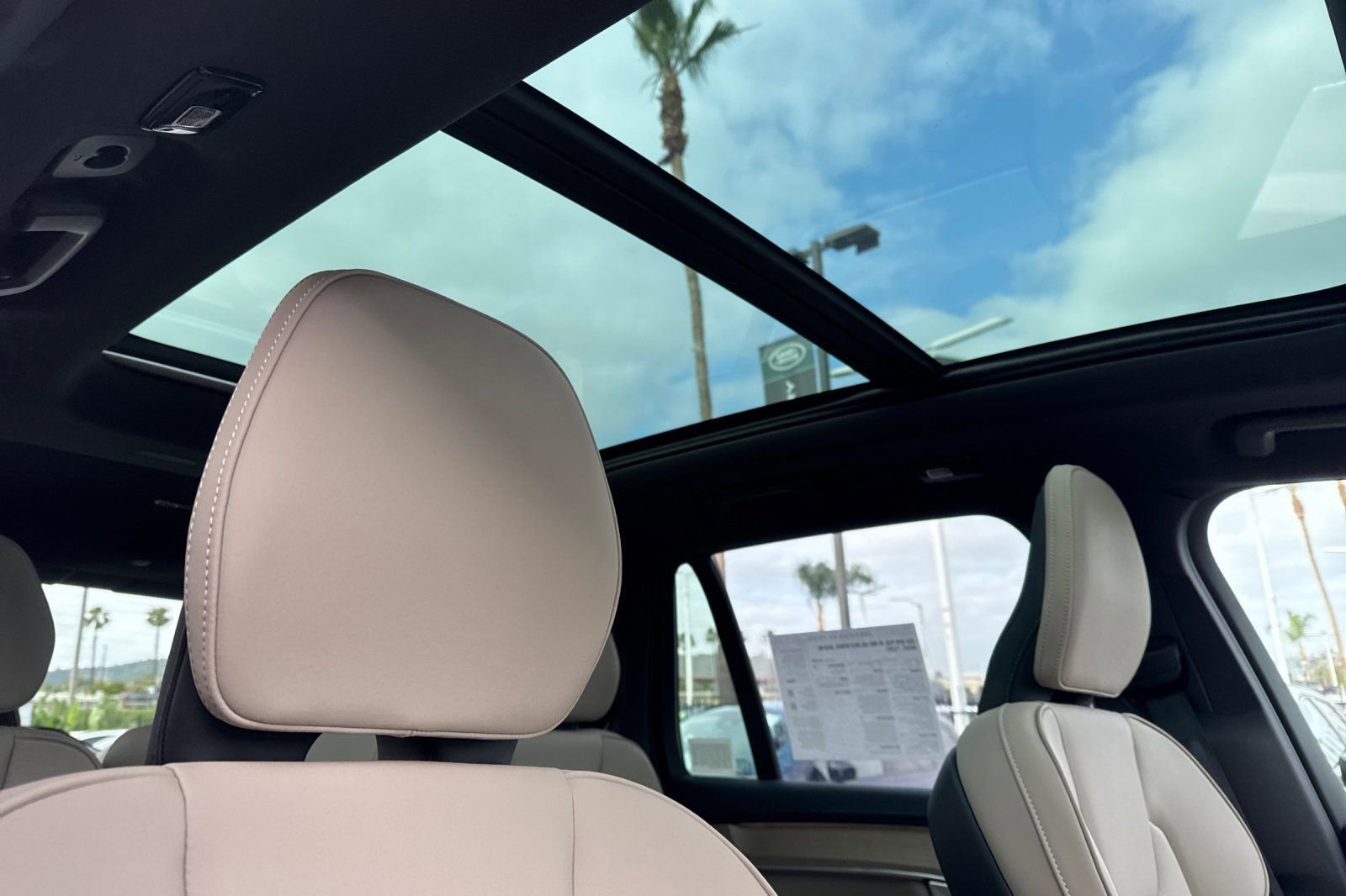 Certified 2026 Volvo XC90 B5 Plus w/ Protection Package image 19