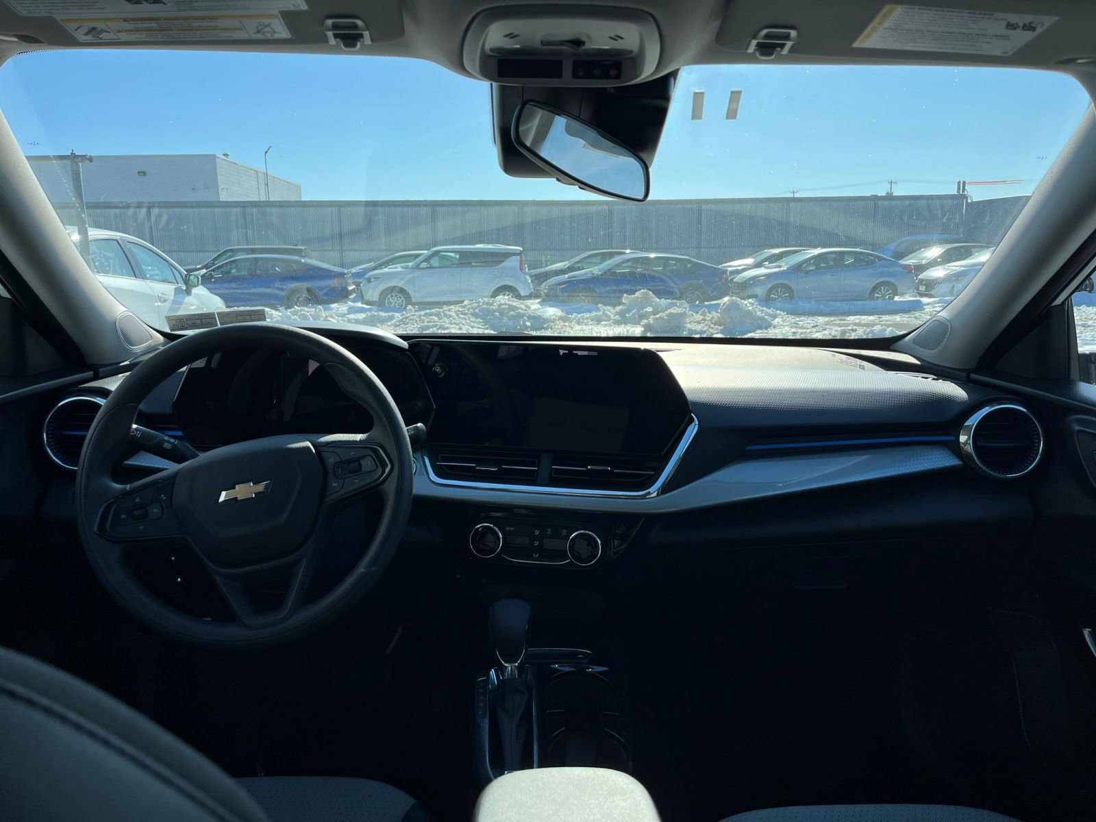 Used 2025 Chevrolet Trax LT image 33