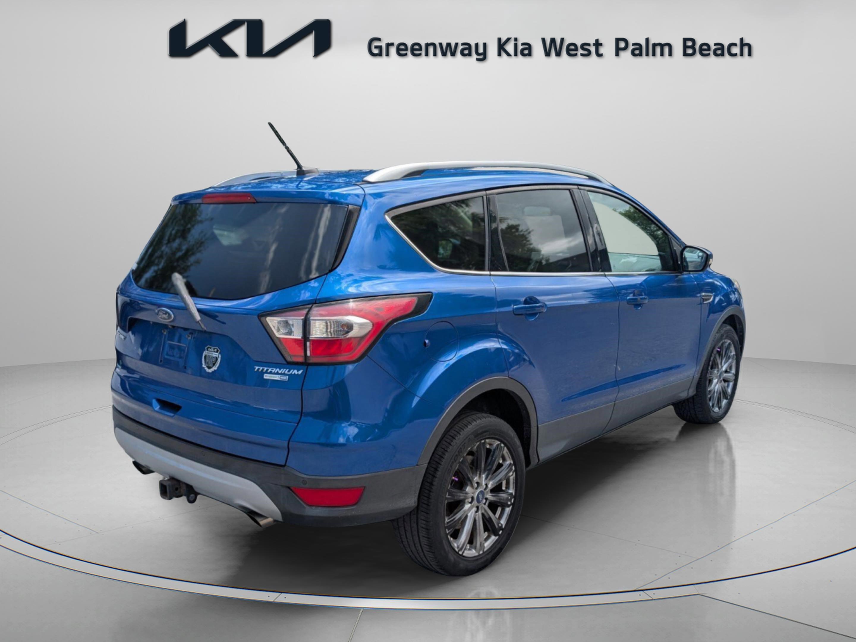 Used 2017 Ford Escape Titanium AWD/4WD image 7