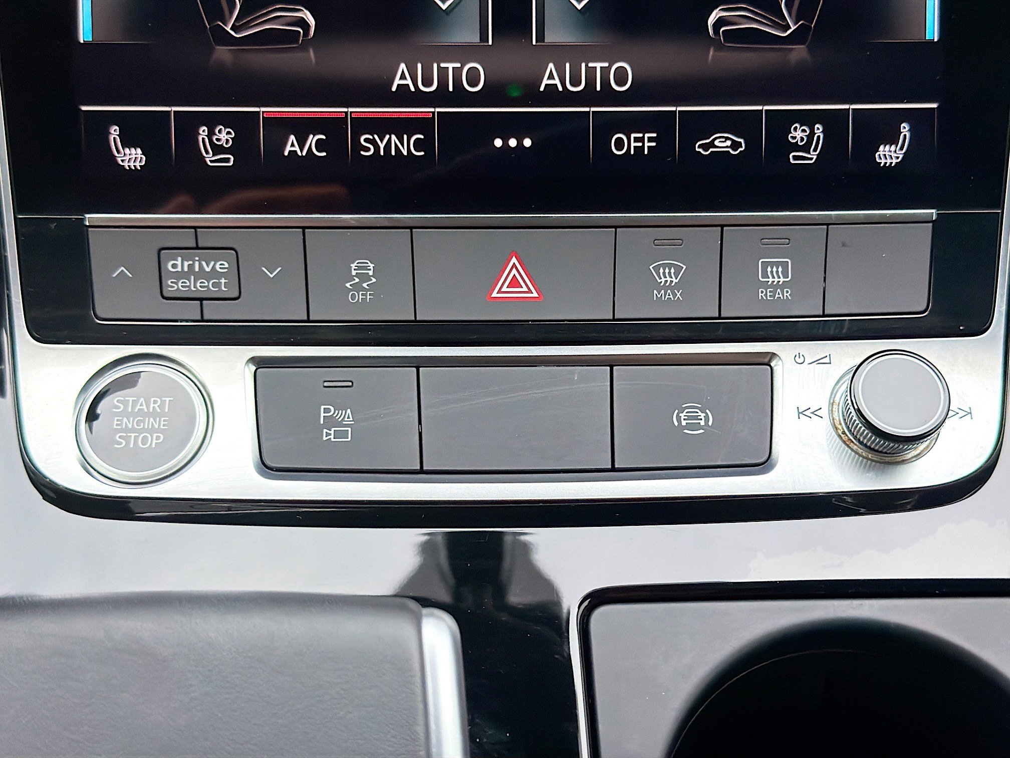 Used 2023 Audi Q8 Premium Plus AWD/4WD image 45