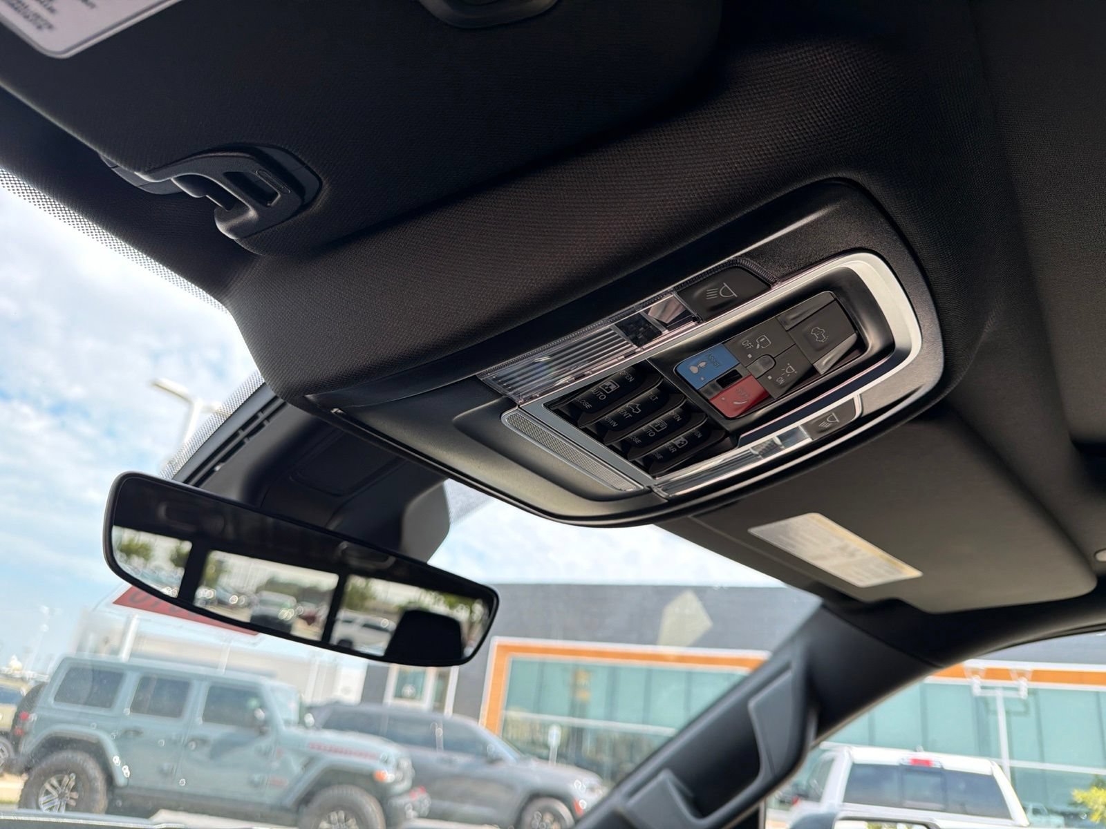 New 2027 RAM 1500 Rebel w/ Rebel Level 2 Equipment Group AWD/4WD image 28