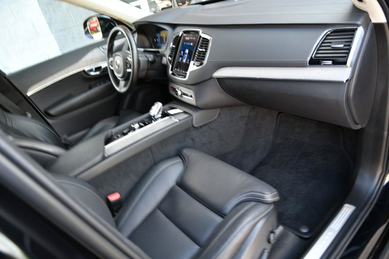 Used 2025 Volvo XC90 B6 Ultra w/ Lounge Package AWD/4WD image 34