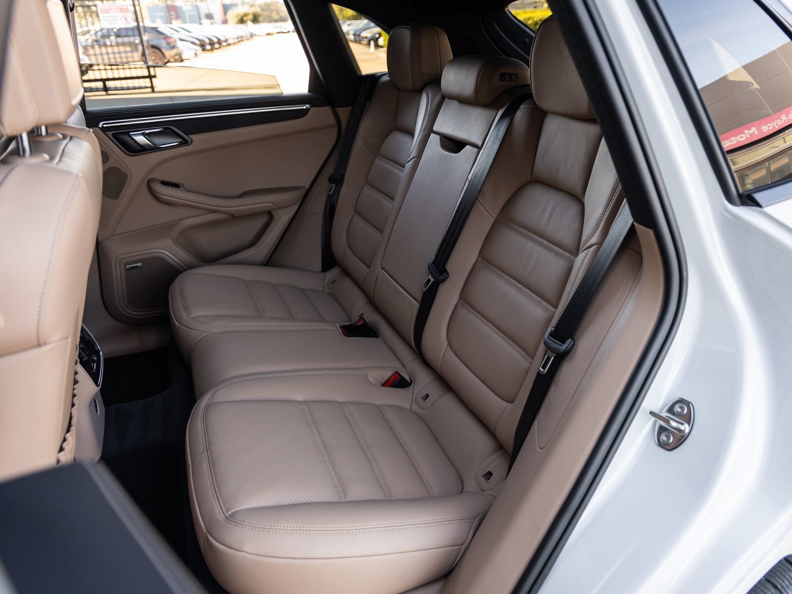 Certified 2026 Porsche Macan S AWD/4WD image 35